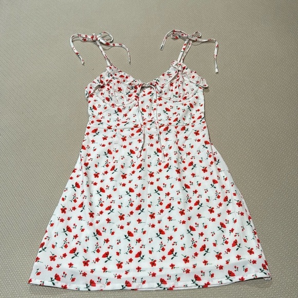 Polly Cute Dress - Picture 1 of 14